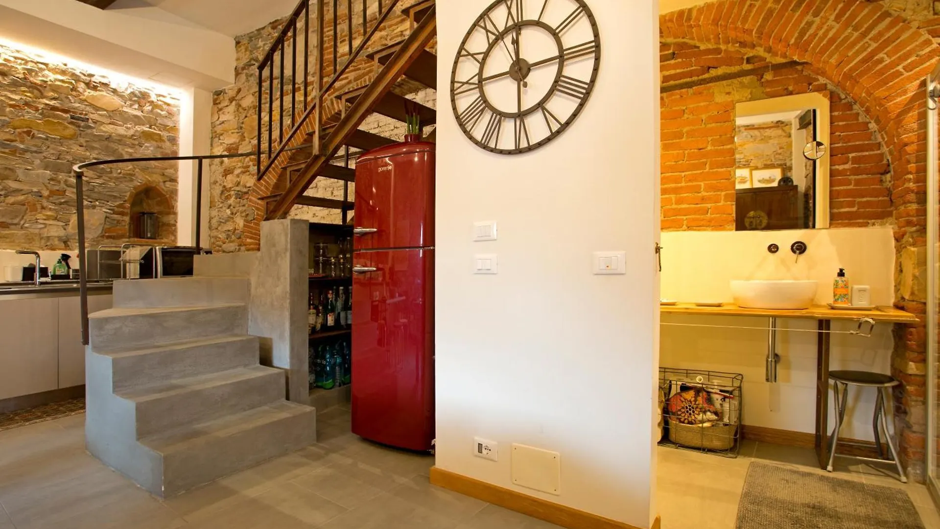Casa Antica Stalla, Charming Loft Just 500 M From Lucca S Centre Italie