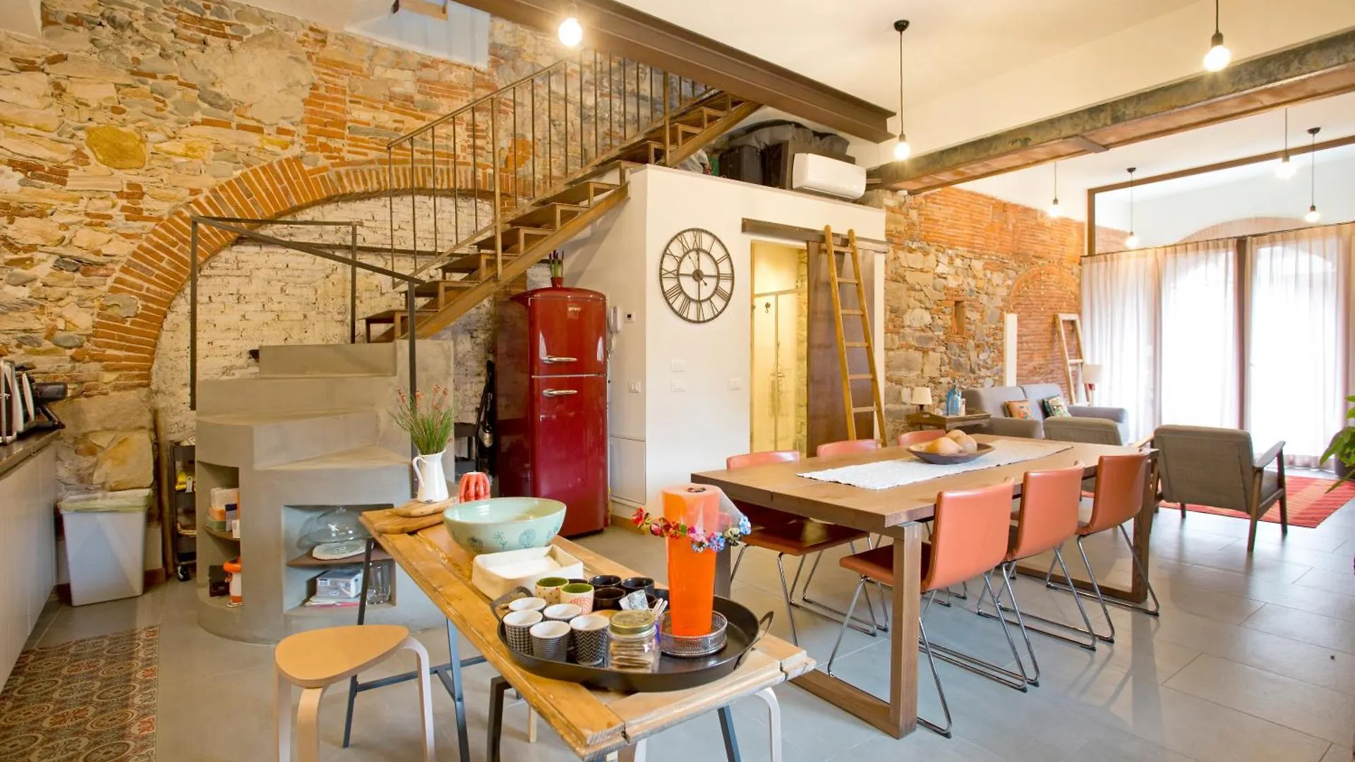 Casa Antica Stalla, Charming Loft Just 500 M From Lucca S Centre Hébergement de vacances